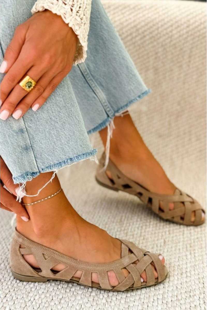 Sandalia Ferdinanda · Beige — 3